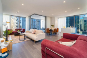 Sydney CBD modern apt with pool gym 10ppl, Sydney